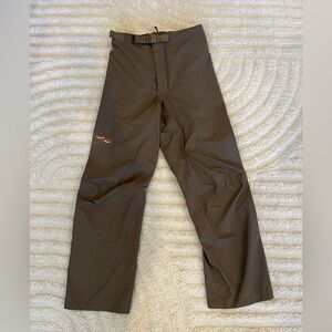 Sitka men’s size medium, green, Gortex rain pants